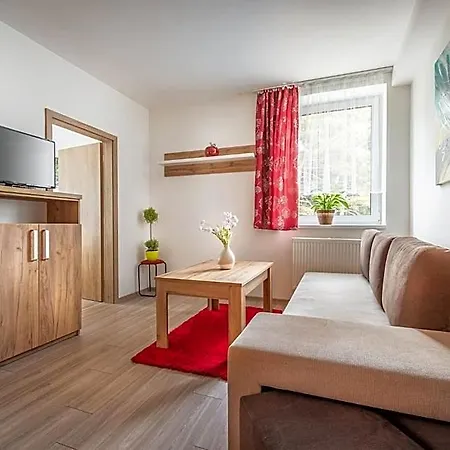 Hotel Apartmanovy Dom Stiavnica 3*