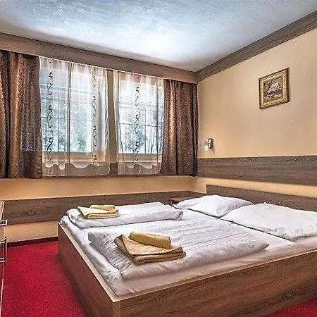 Apartmanovy Dom Stiavnica Hotel 3*