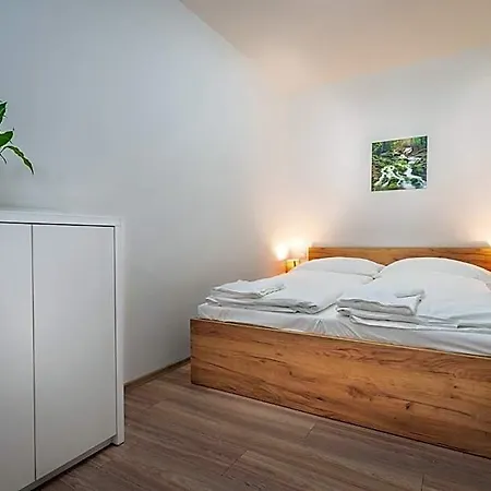 Hotel Apartmanovy Dom Stiavnica 3*
