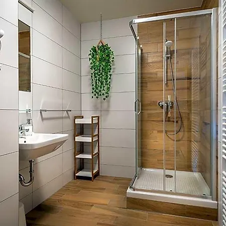 Hotel Apartmanovy Dom Stiavnica 3*